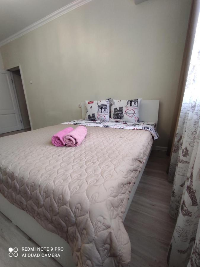Apartmán Марина 3 Almaty Exteriér fotografie